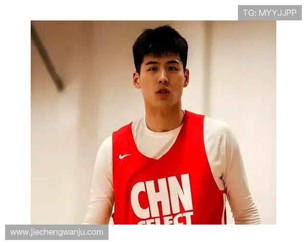 南京男篮官方生日海报致敬黄荣奇赛场拼搏青春力量继续闪耀篮球征程